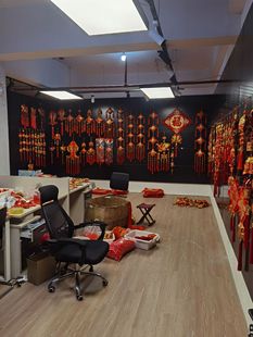 传统与创意交织 中国结、招财猫等民俗工艺品销售市场探析